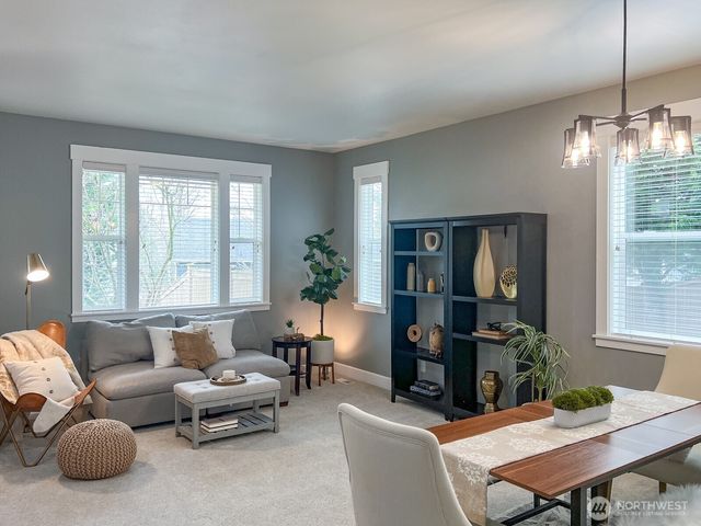 34614 SE Curtis Drive, Snoqualmie, WA 98065