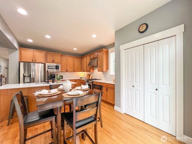 34614 SE Curtis Drive, Snoqualmie, WA 98065