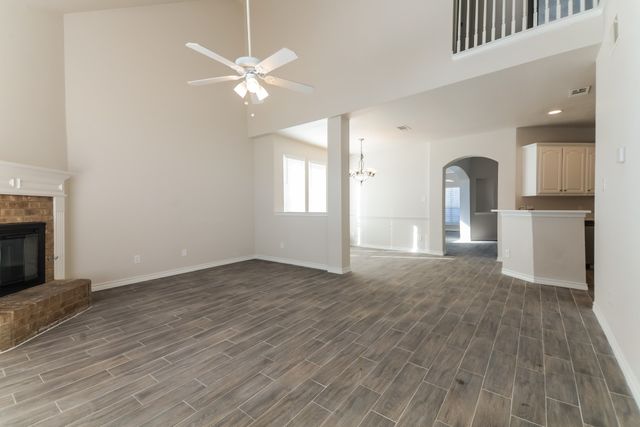 1093 Keeson Trail, Lewisville, TX 75077