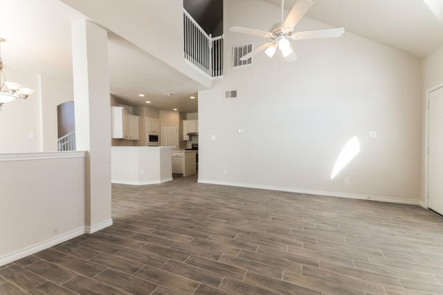 1093 Keeson Trail, Lewisville, TX 75077