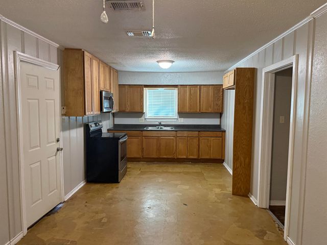 606 Leota Street, Longview, TX 75601