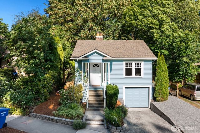 7032 15th Avenue NE, Seattle, WA 98115
