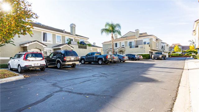 2230 Indigo Hills Drive 4, Corona, CA 92879