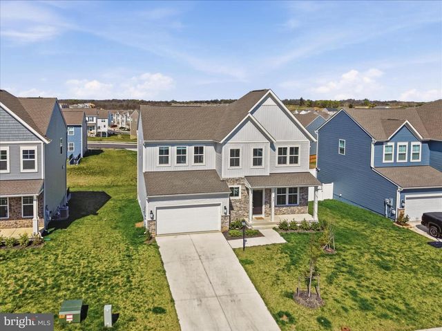 50 FELDBERG DR, Charles Town, WV 25414