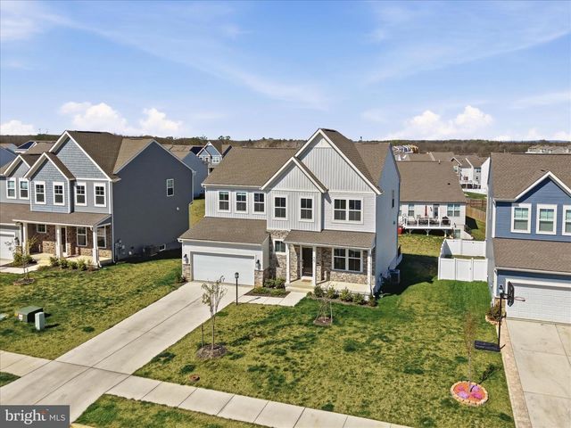 50 FELDBERG DR, Charles Town, WV 25414