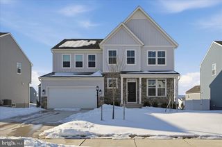 50 FELDBERG DR, Charles Town, WV 25414