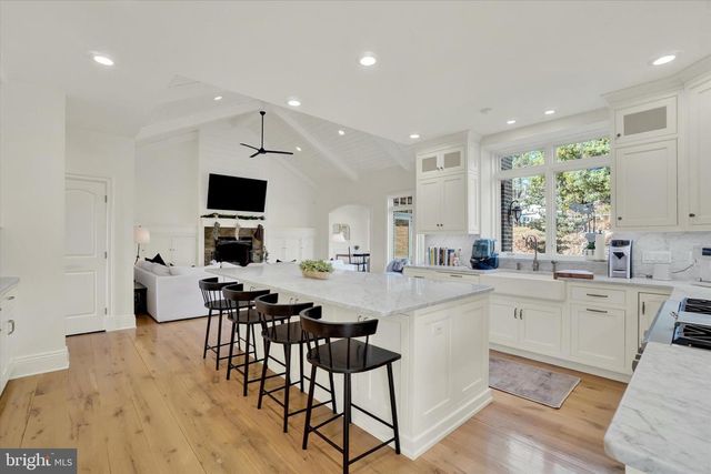 1085 WYNDWARD CT, York, PA 17403