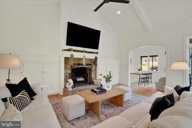 1085 WYNDWARD CT, York, PA 17403