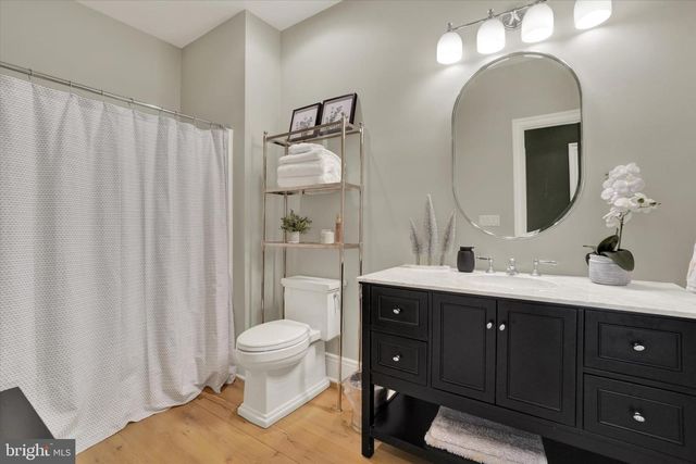 1085 WYNDWARD CT, York, PA 17403