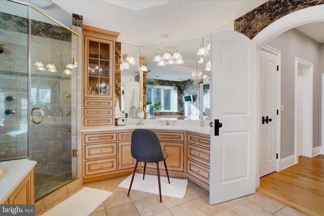 1085 WYNDWARD CT, York, PA 17403