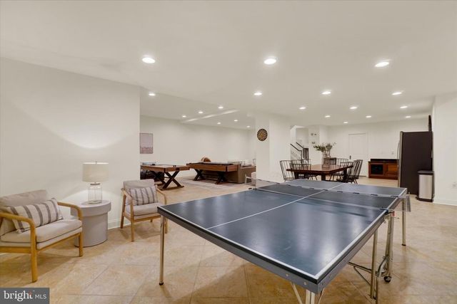 1085 WYNDWARD CT, York, PA 17403