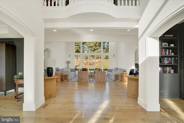 1085 WYNDWARD CT, York, PA 17403