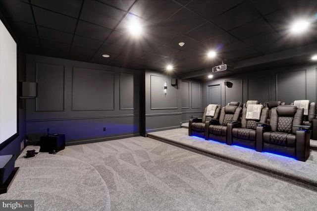 1085 WYNDWARD CT, York, PA 17403