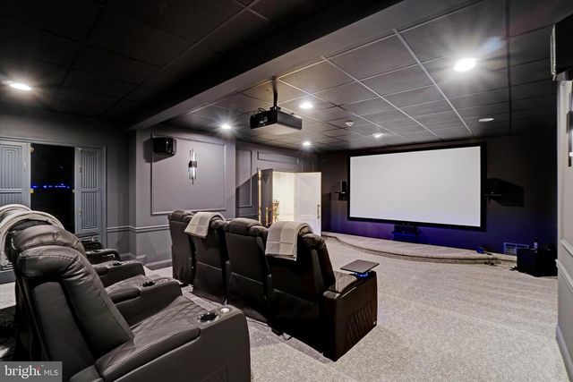 1085 WYNDWARD CT, York, PA 17403