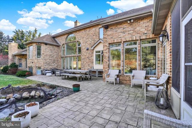 1085 WYNDWARD CT, York, PA 17403