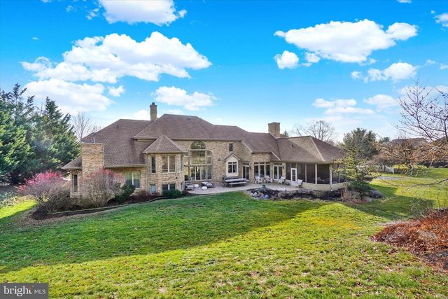 1085 WYNDWARD CT, York, PA 17403