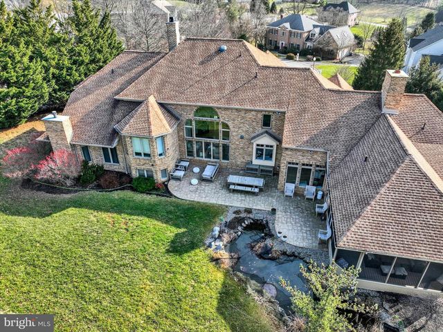 1085 WYNDWARD CT, York, PA 17403