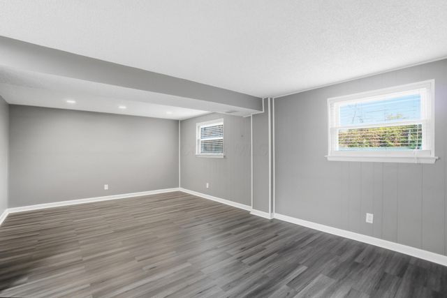 1930 Shallowford Avenue, Columbus, OH 43235