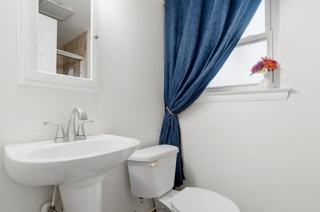 1930 Shallowford Avenue, Columbus, OH 43235