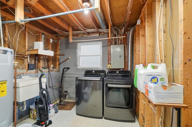 1930 Shallowford Avenue, Columbus, OH 43235