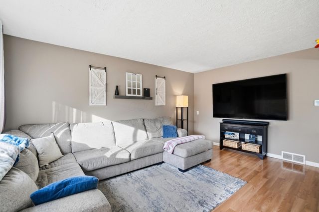 1930 Shallowford Avenue, Columbus, OH 43235