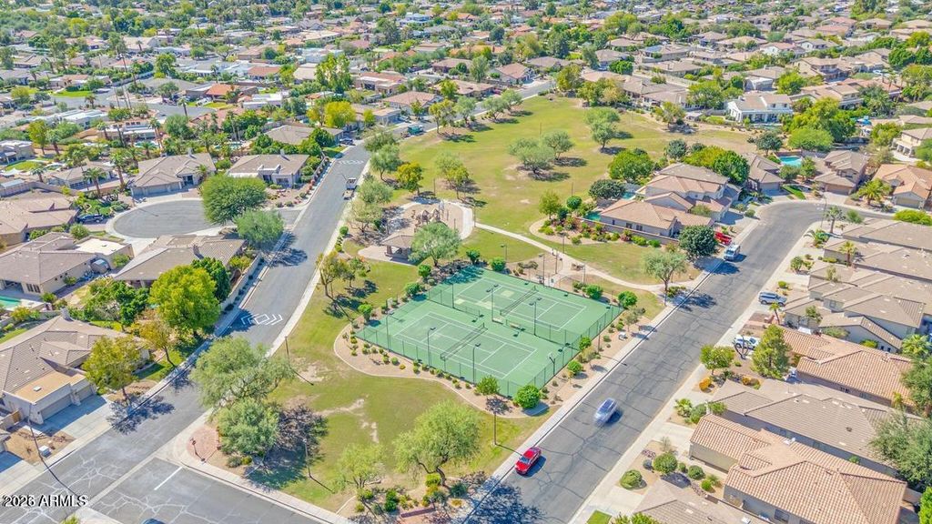 616 E KRISTA Way, Tempe, AZ 85284 — photo 4