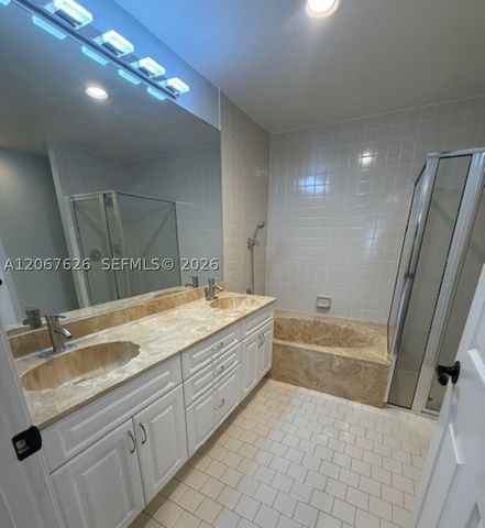 7860 Lexington Club Blvd B, Delray Beach, FL 33446