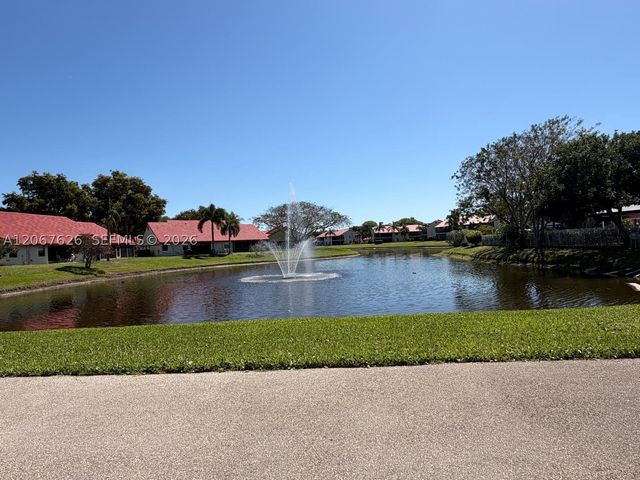 7860 Lexington Club Blvd B, Delray Beach, FL 33446