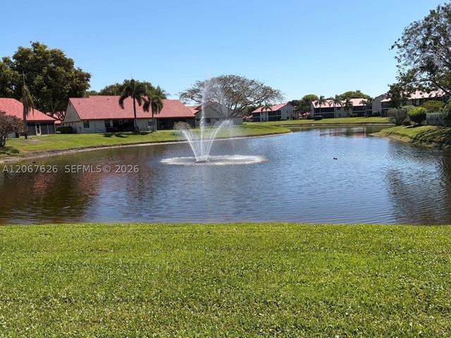 7860 Lexington Club Blvd B, Delray Beach, FL 33446