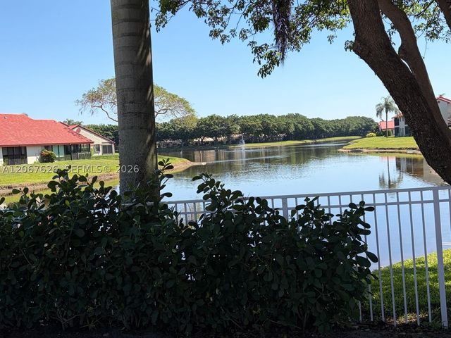 7860 Lexington Club Blvd B, Delray Beach, FL 33446