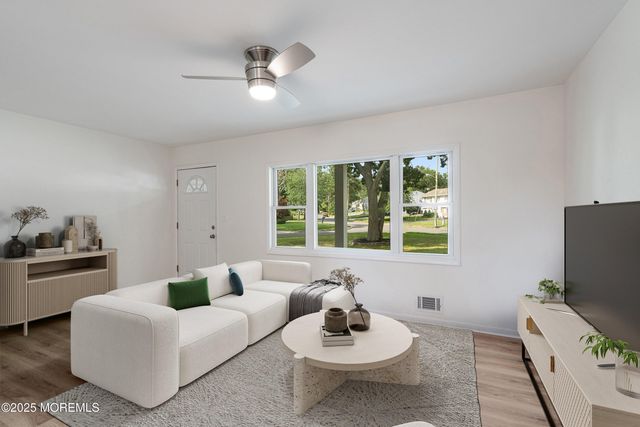 585 Fawn Drive, Toms River, NJ 08753