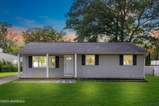 585 Fawn Drive, Toms River, NJ 08753