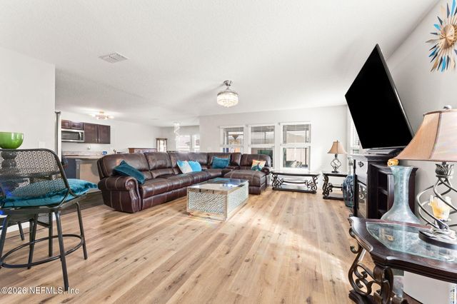 7717 HONOR Court, Jacksonville, FL 32210