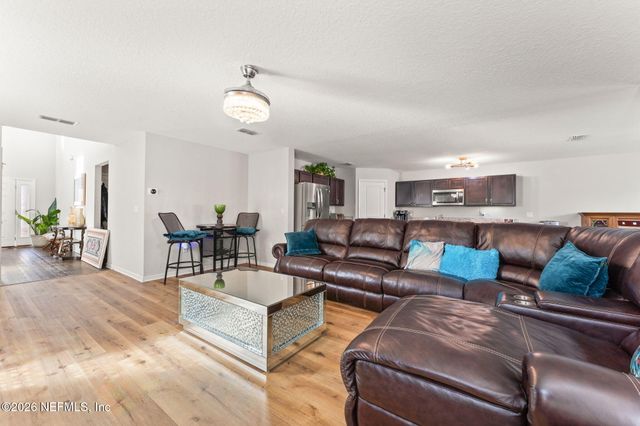 7717 HONOR Court, Jacksonville, FL 32210