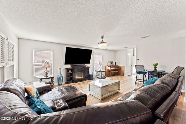 7717 HONOR Court, Jacksonville, FL 32210