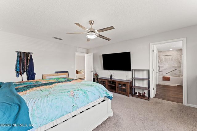 7717 HONOR Court, Jacksonville, FL 32210