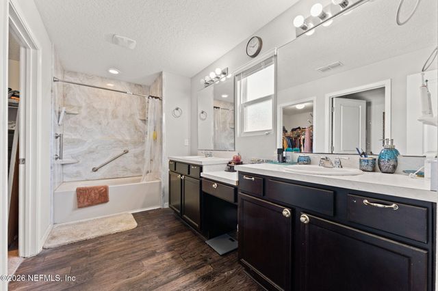 7717 HONOR Court, Jacksonville, FL 32210