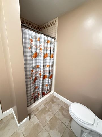 47 Gibbs Street, Worcester, MA 01607