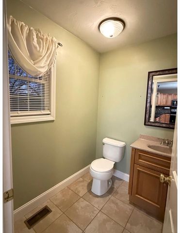 47 Gibbs Street, Worcester, MA 01607