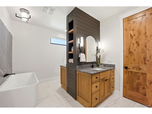 17445 Pond View Pl, Colorado Springs, CO 80908