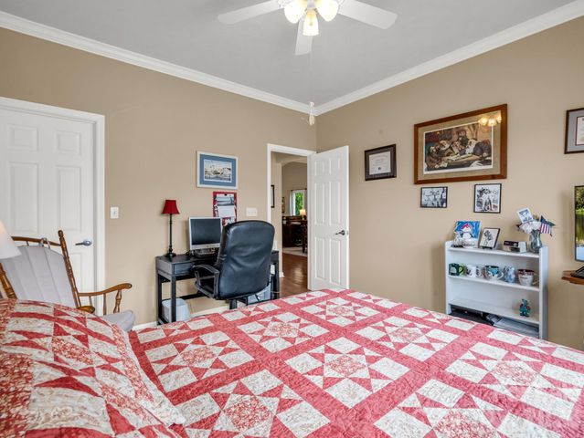 20 Country Meadows Lane, Hendersonville, NC 28792