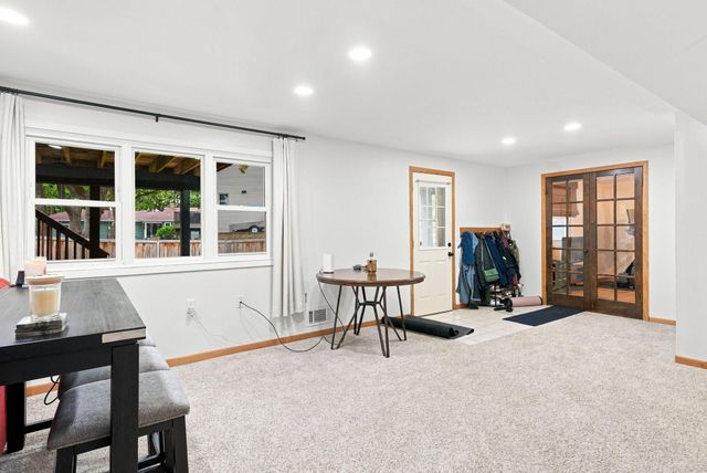 5330 Perry Avenue N, Crystal, MN 55429