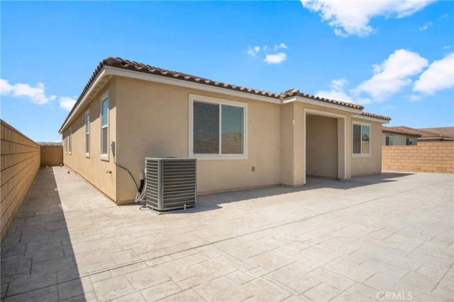 11952 Olivine Rd, Victorville, CA 92392