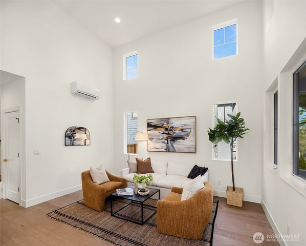 333 18th Avenue, Kirkland, WA 98033