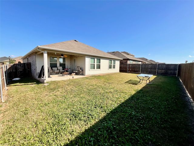2621 Fieldcrest Lane, Crandall, TX 75114