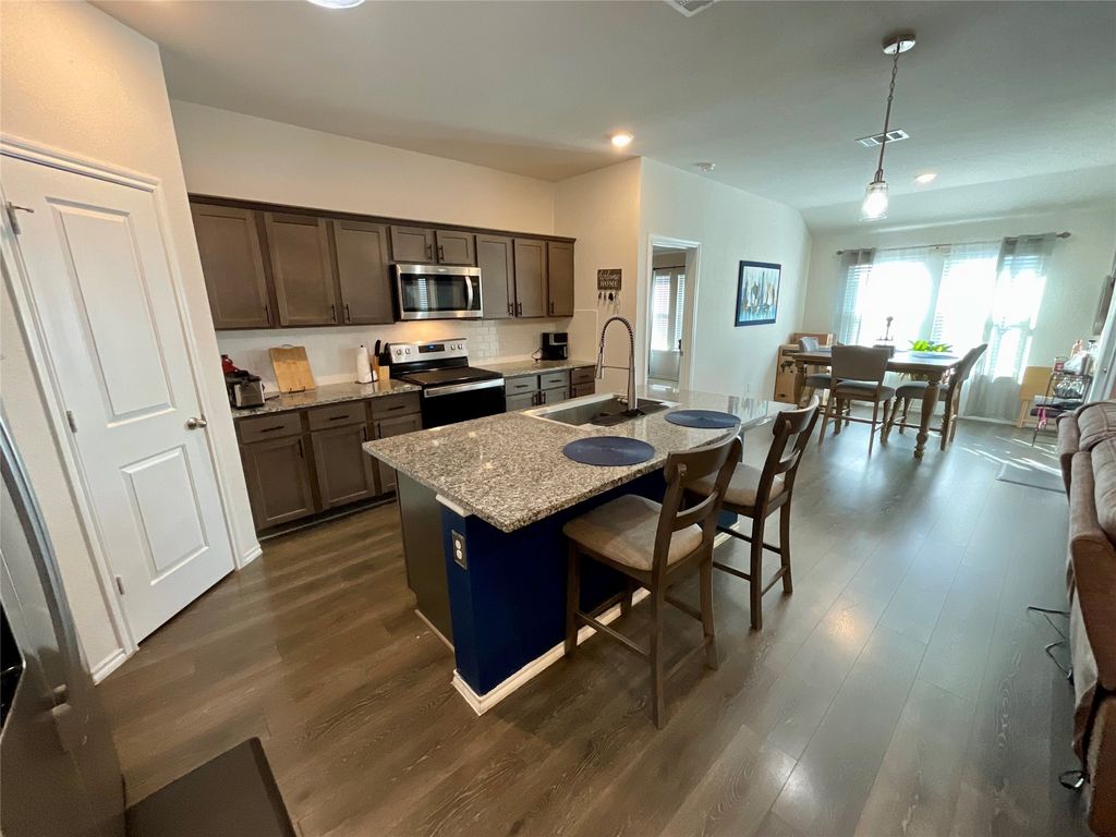 2621 Fieldcrest Lane, Crandall, TX 75114