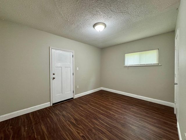6303 Walden Avenue B, Chattanooga, TN 37421