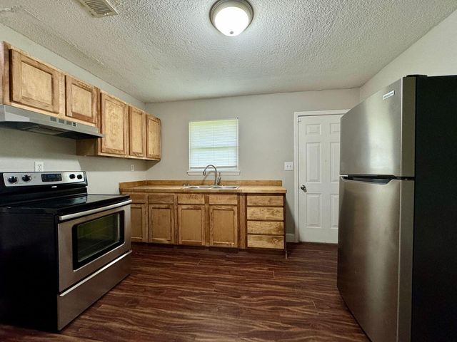 6303 Walden Avenue B, Chattanooga, TN 37421