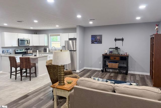 204 Idlewild Avenue, Greenville, SC 29605