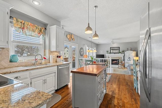 12477 S ACUFF Court, Olathe, KS 66062